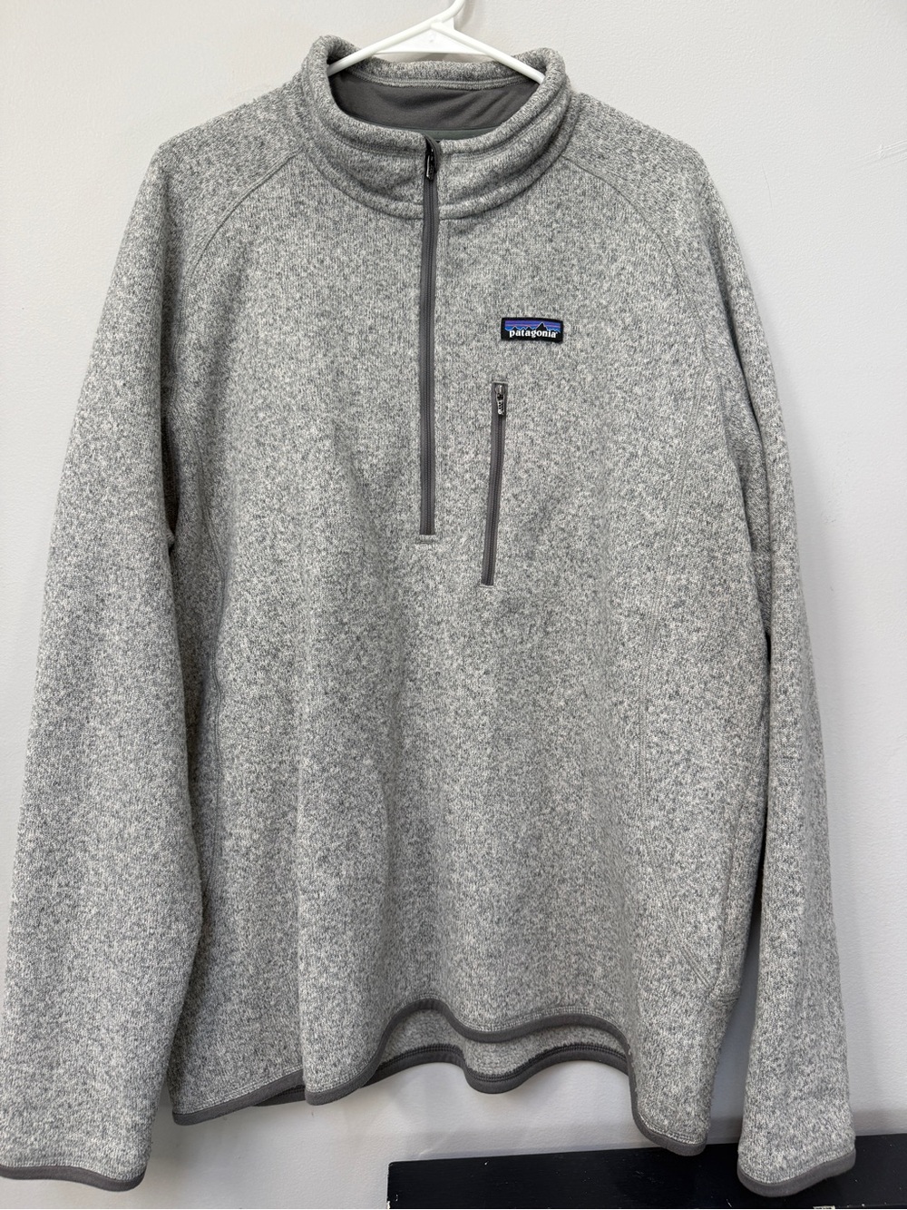 Patagonia Men’s Heather Gray Quarter-Zip Fleece Pullover